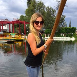 Meet your Posher, Ashley